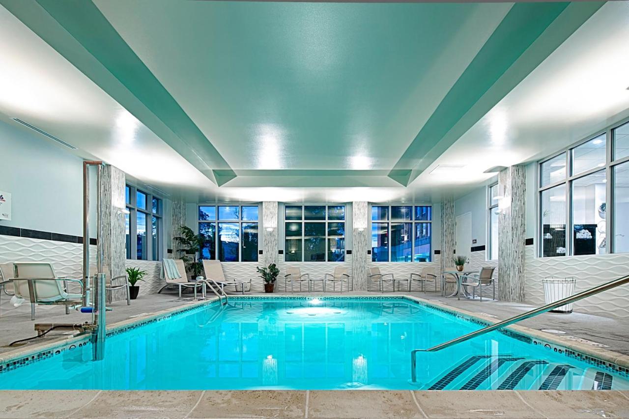 Fairfield Inn & Suites By Marriott Boston Logan Airport/Челси Екстериор снимка