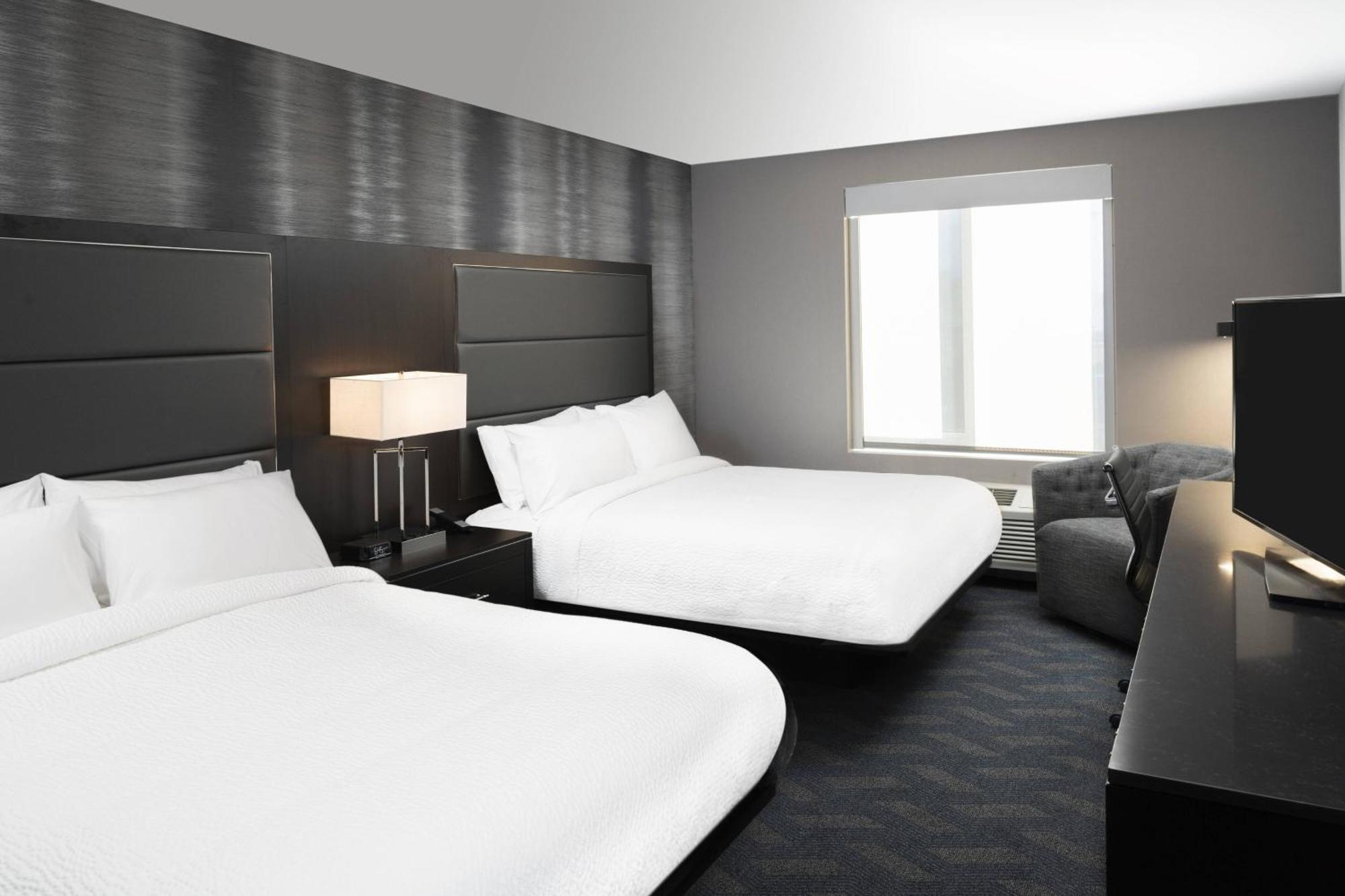 Fairfield Inn & Suites By Marriott Boston Logan Airport/Челси Екстериор снимка